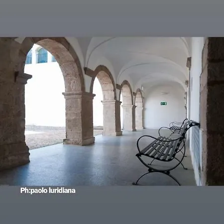 Carru De Ammentos Bed & Breakfast *